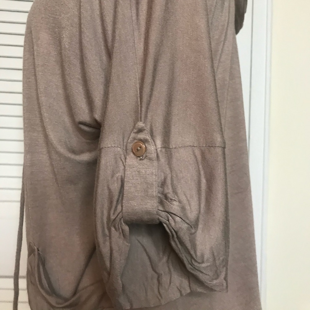 Vintage Oversized Short Sleeve Grey Hoodie - Picture 4 of 5